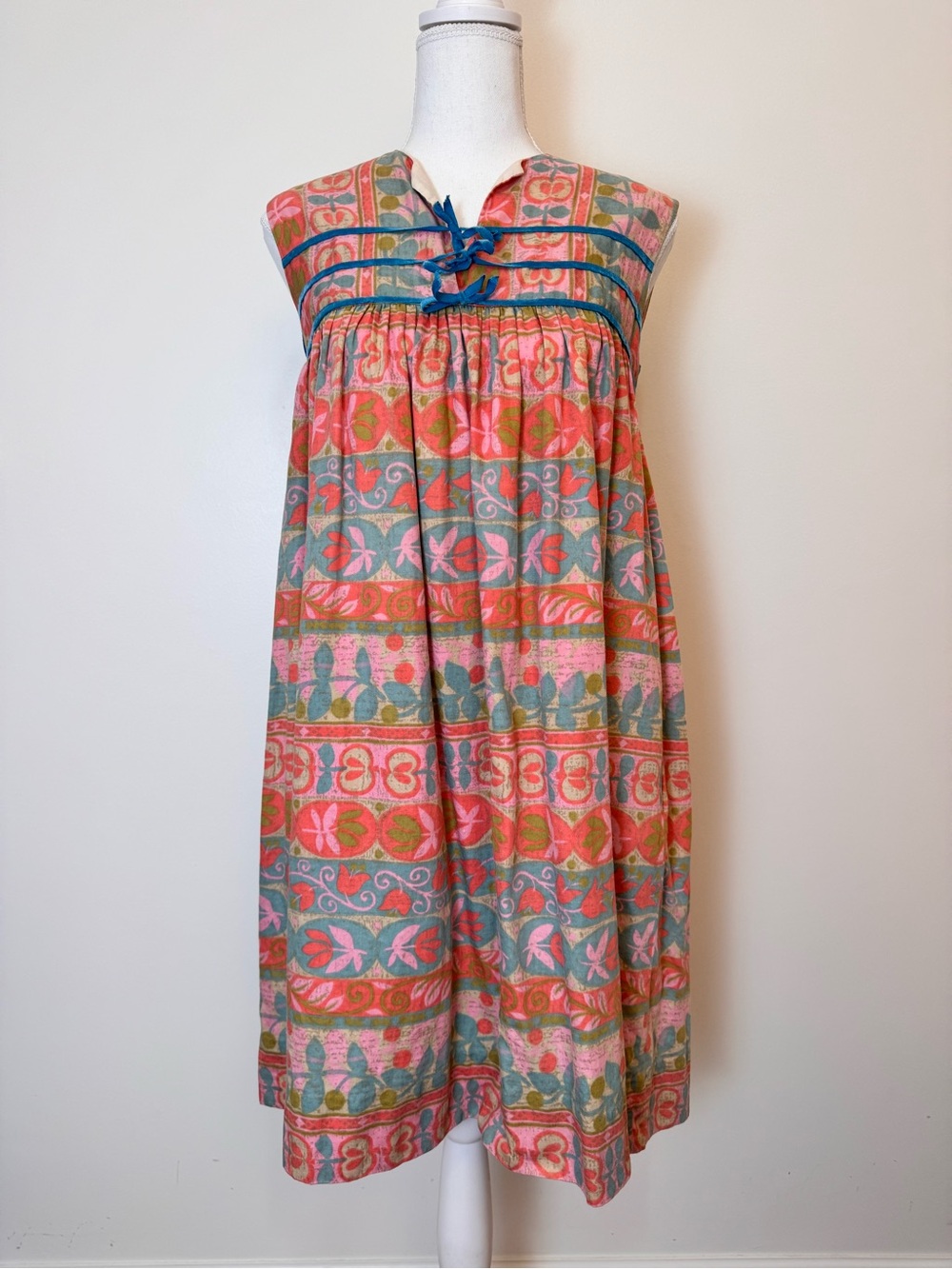Vintage 60s Liberty House Hawaii XXS Floral Hawaiian Babydoll Dress